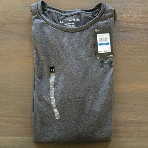 Men’s XL Under Armour T-shirt. Never been worn. Tags on.